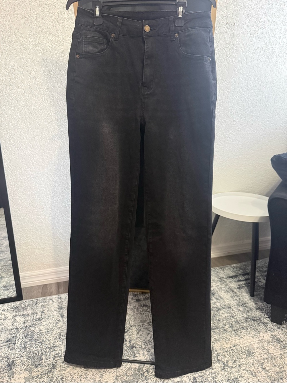 Women’s Black Straight-Leg Jeans Medium (36” Inseam - XLong)